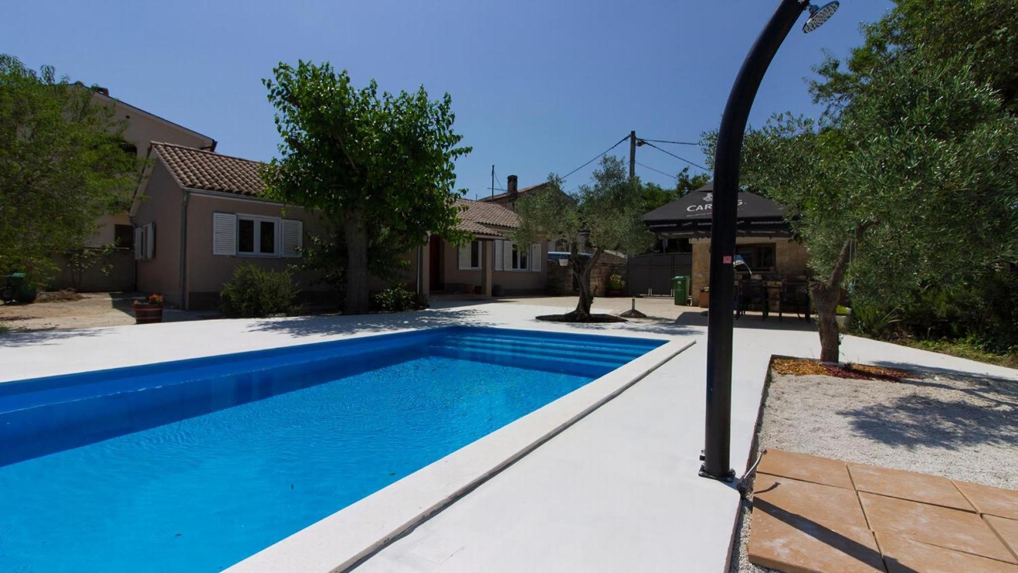 Ferienhaus Aqua Mit Pool Jadreški 外观 照片
